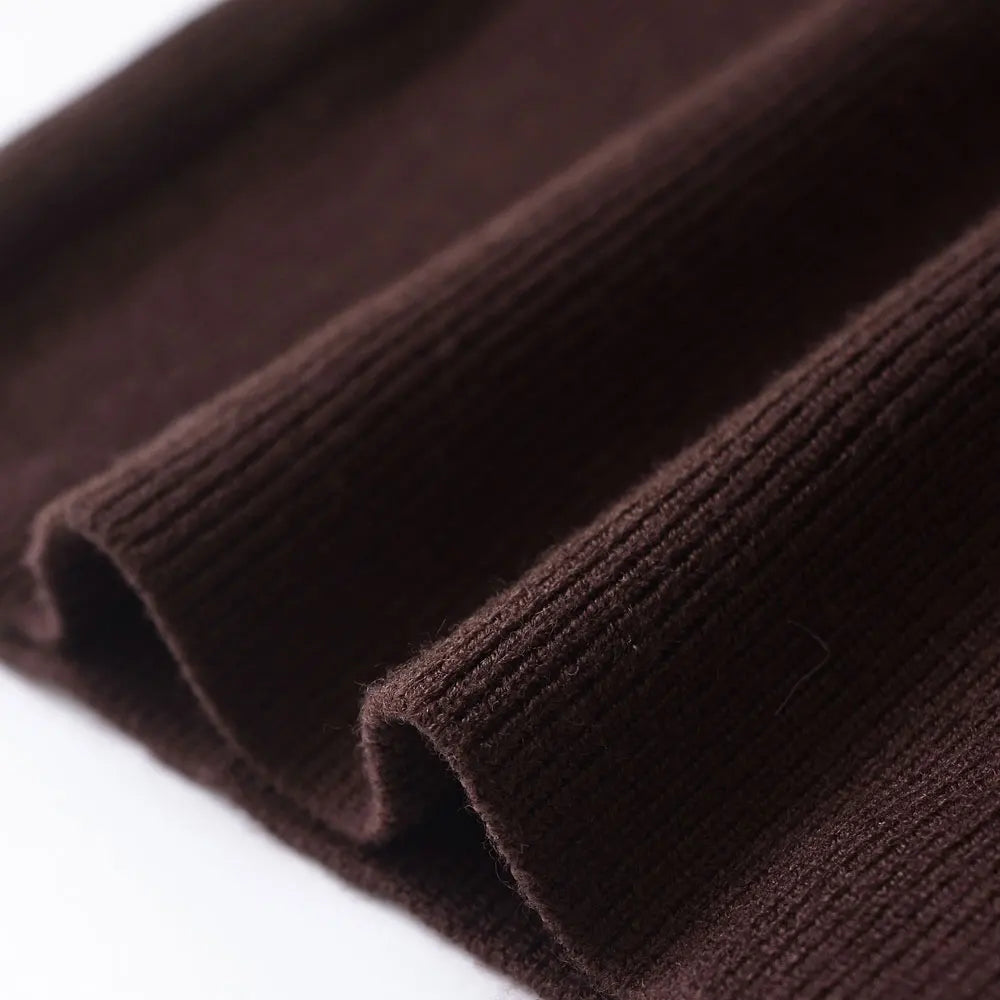 Cardigans - Casual V-neck Buttoned Cardigan for Versatile Outfits