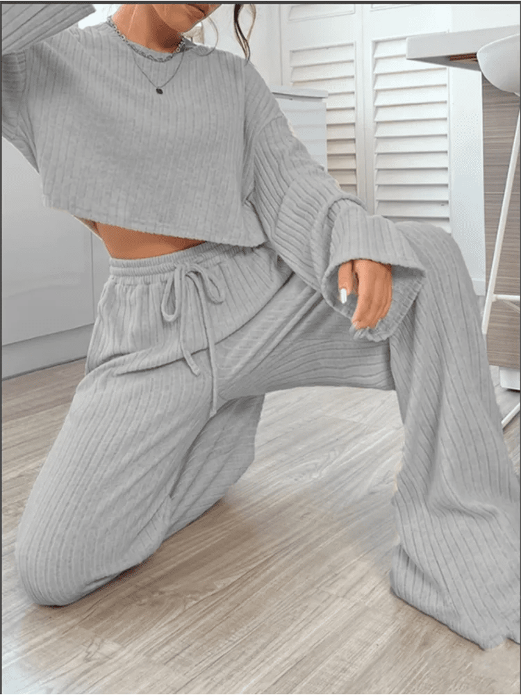 Casual Outfits - Everyday Ribbed Loungewear - Flared Sleeves & Wide Pants