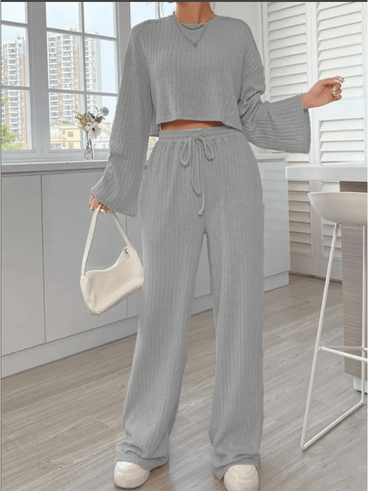 Casual Outfits - Everyday Ribbed Loungewear - Flared Sleeves & Wide Pants