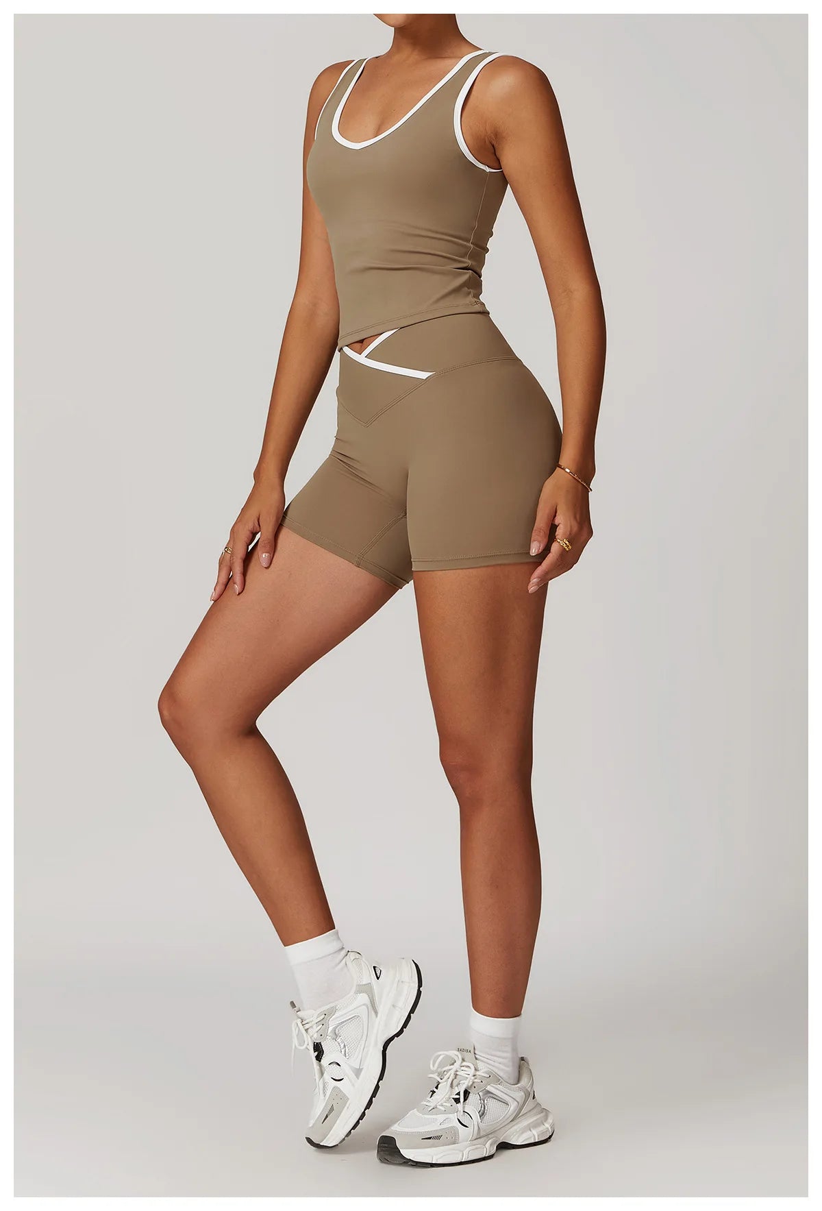 Gym Outfits - Quick-Dry Athletic Sets for Yoga 2 Piece Gym Style Outfit