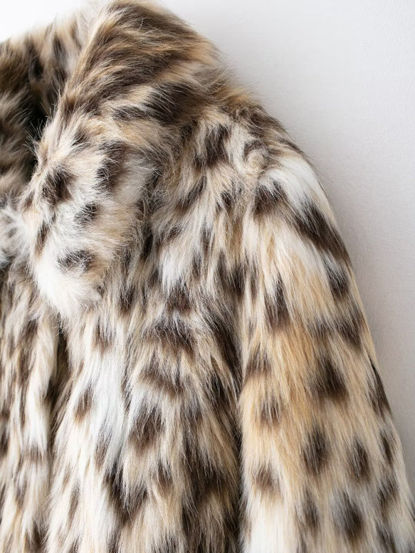 Jackets - Women's Trendy Leopard Faux Fur Jacket - Must-Have Outerwear