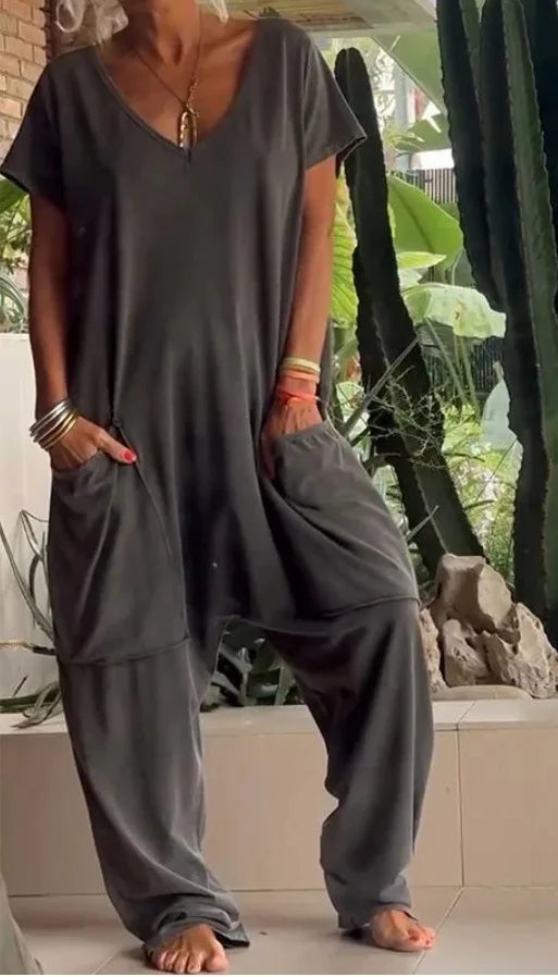 Jumpsuits - Casual White V-Neck Jumpsuit for Relaxed Style