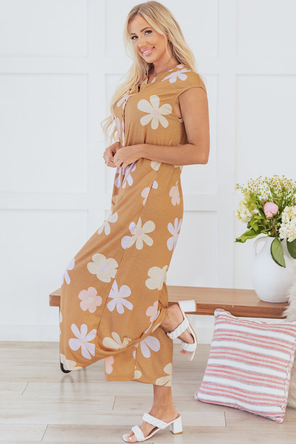 Jumpsuits & Rompers - Floral Buttoned Jumpsuit - Casual Wide-Leg Outfit for Women