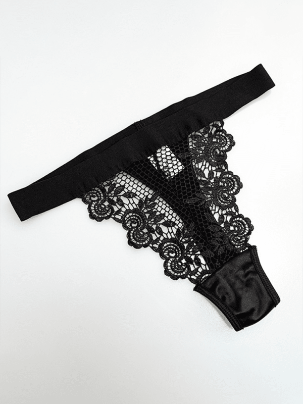 Lingerie - Luxurious Bridal Lingerie Set with Garters