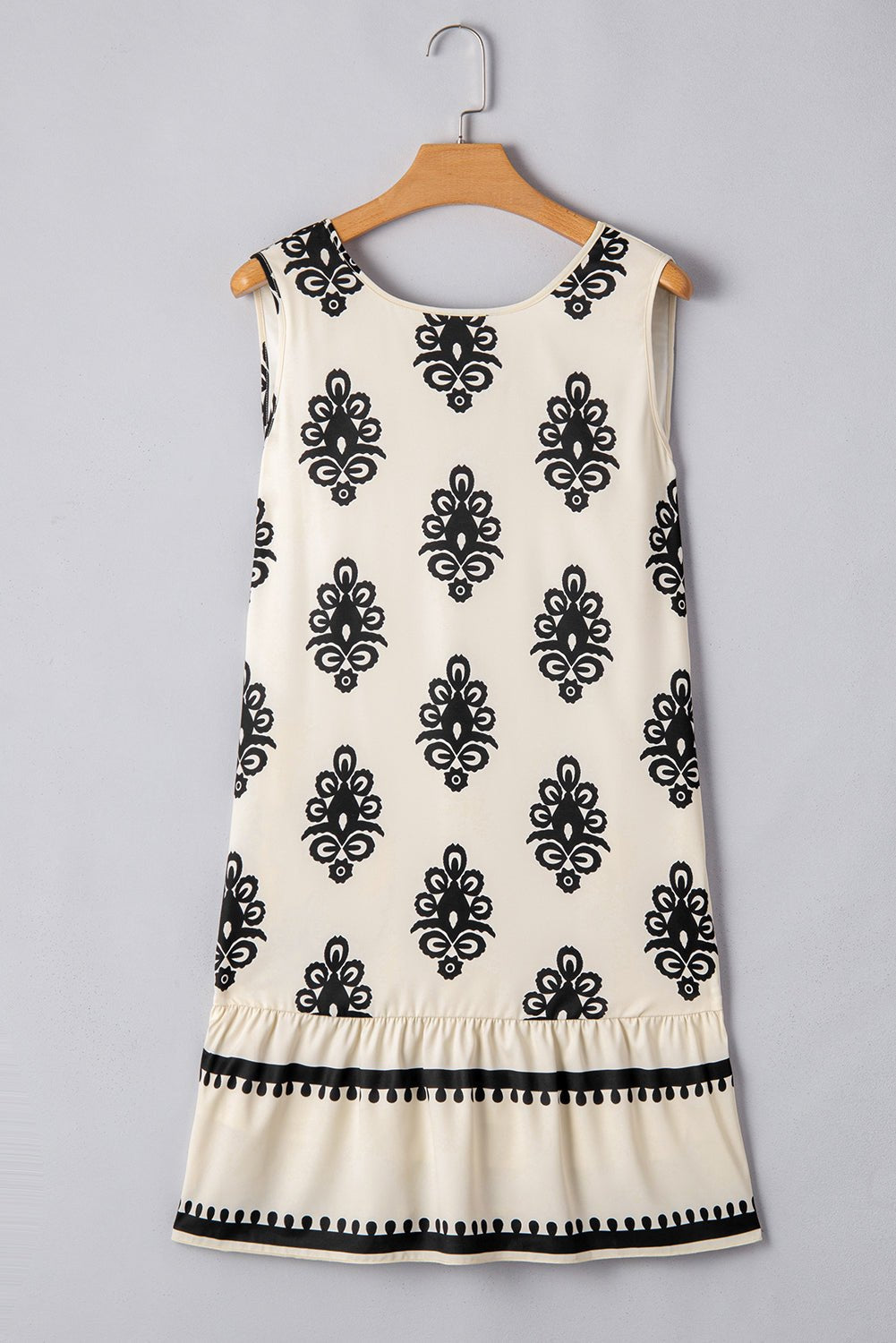 Mini Dresses - Casual Summer Dress with Geometric Print and Bow
