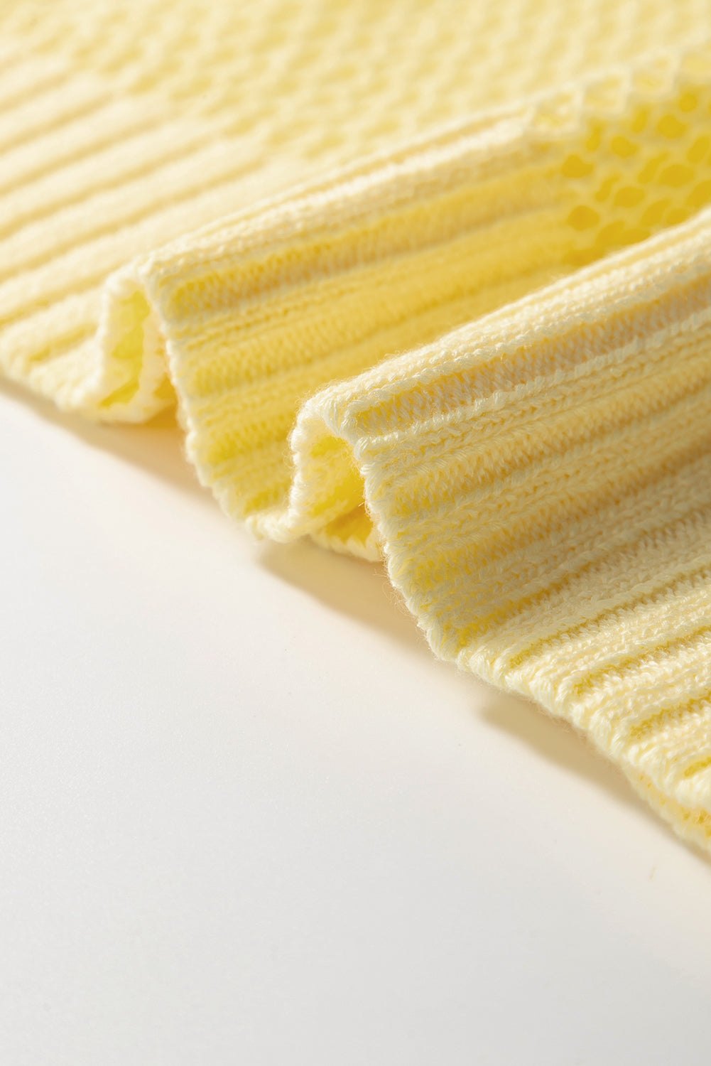 Sweater Vests - Casual Women's Sleeveless Knit Vest for Everyday Style