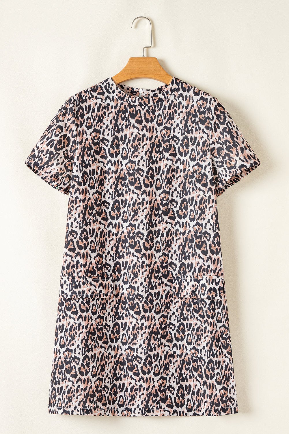 T Shirt Dresses - Leopard Print Casual T-shirt Dress