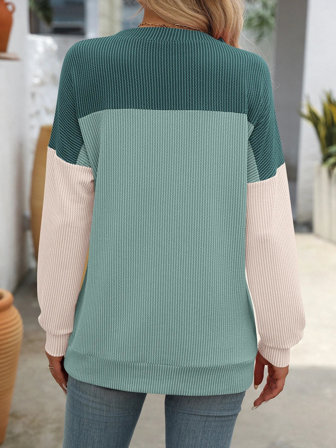 Women Color-Blocked Casual T-Shirt For Autumn