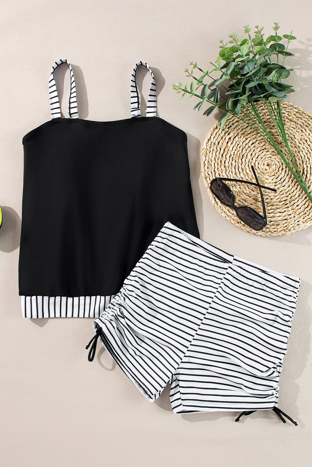 Tankinis - Striped Tankini Set for Beach Adventures