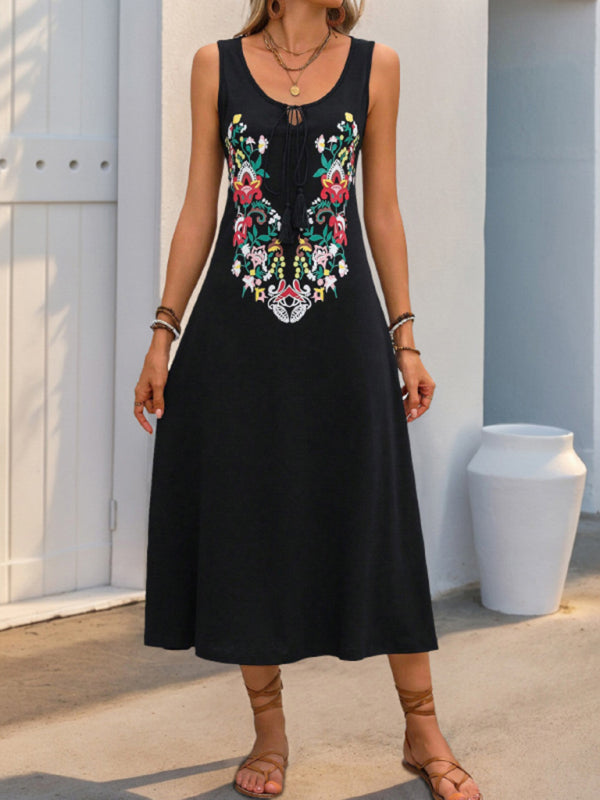 Casual Dresses - Sleeveless Printed Dress
