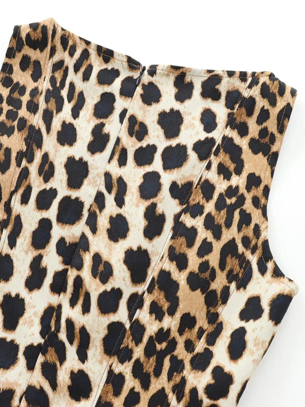 Casual Dresses - Animal print full skirt