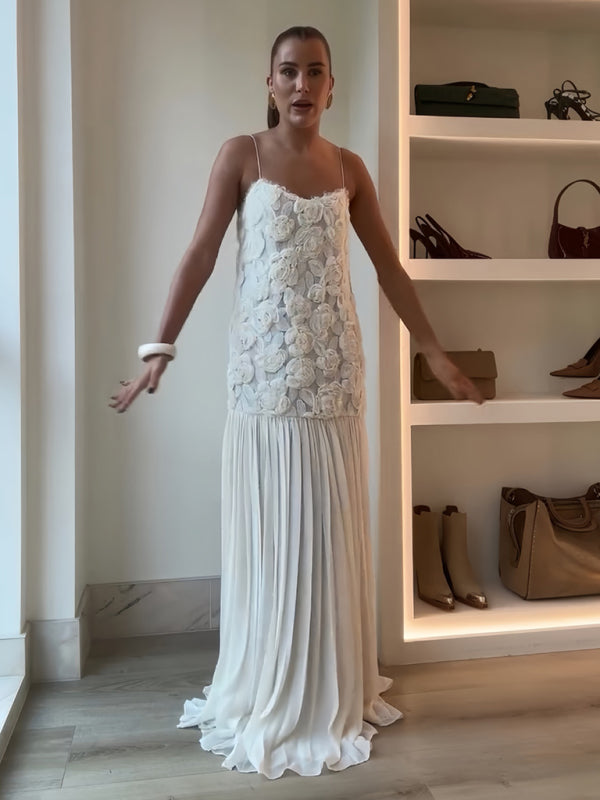 Elegant Dresses - Three-dimensional rose decorated ruffle stitching suspender dress