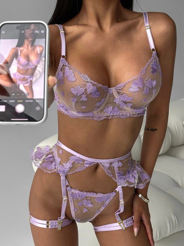 Lingerie - Heart-shaped embroidered sexy lingerie four-piece set