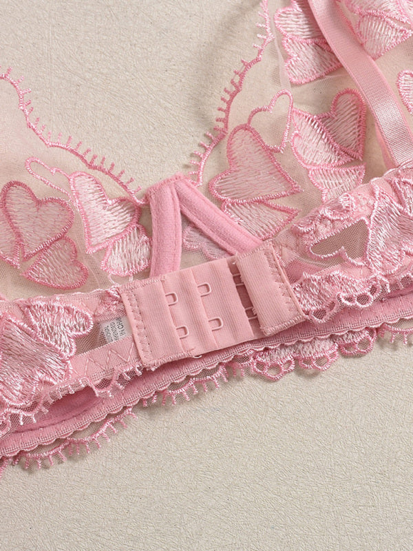 Lingerie - Heart-shaped embroidered sexy lingerie four-piece set