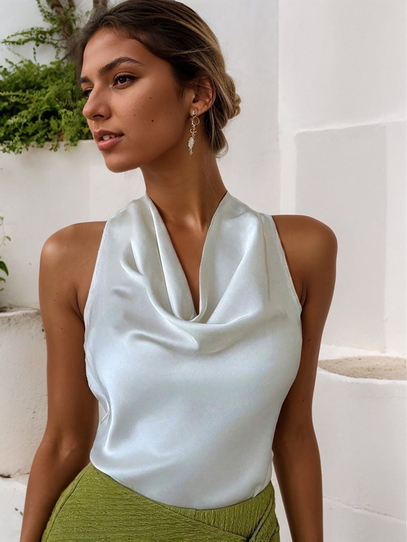 Tops - Solid Color Swing Collar Sleeveless Vest