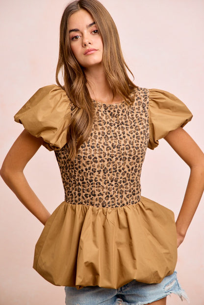  - BiBi Rib Texture Leopard Puff Sleeves Bubble Peplum Top