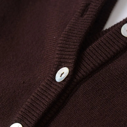Cardigans - Casual V-neck Buttoned Cardigan for Versatile Outfits