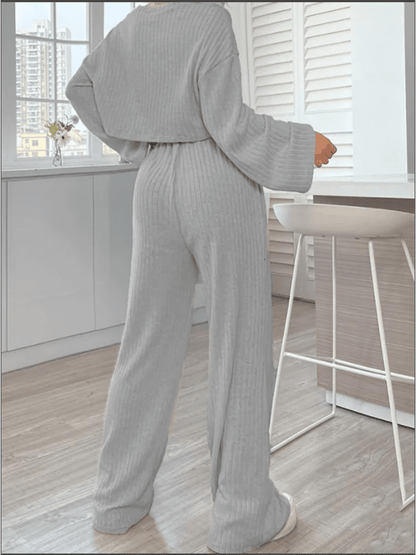 Casual Outfits - Everyday Ribbed Loungewear - Flared Sleeves & Wide Pants