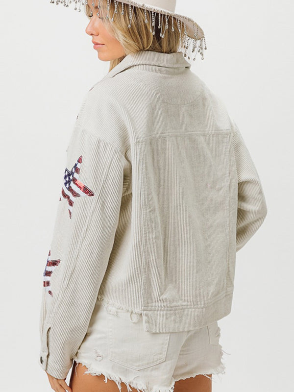 Funkelnde Cordjacke mit amerikanischem Stolz zum Unabhängigkeitstag