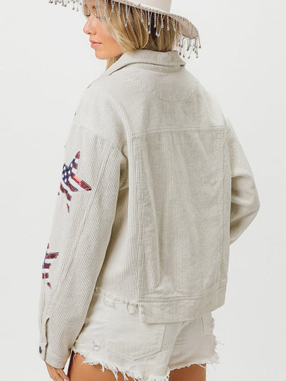 Funkelnde Cordjacke mit amerikanischem Stolz zum Unabhängigkeitstag
