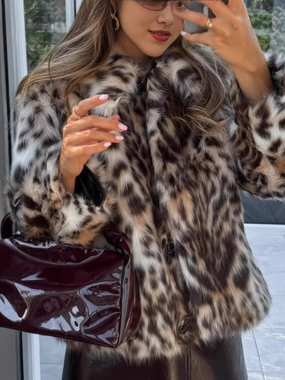 Jackets - Women's Trendy Leopard Faux Fur Jacket - Must-Have Outerwear