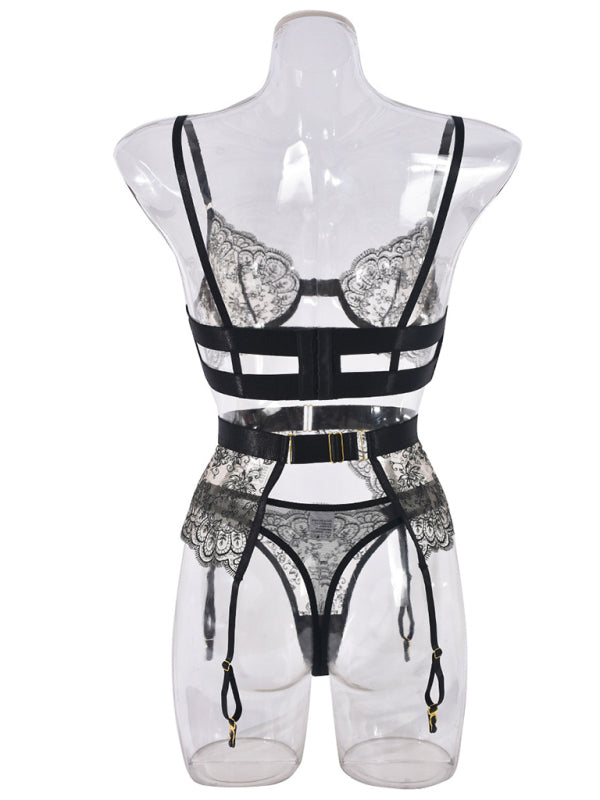 Lingerie - Elegant Bridal Lingerie Set with Garters for Special Evenings
