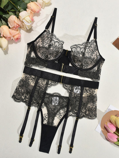 Lingerie - Elegant Bridal Lingerie Set with Garters for Special Evenings