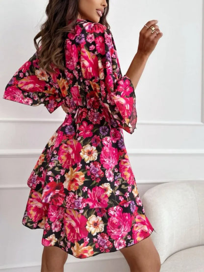 Geblümtes A-Linien-Kleid mit Kimonoärmeln