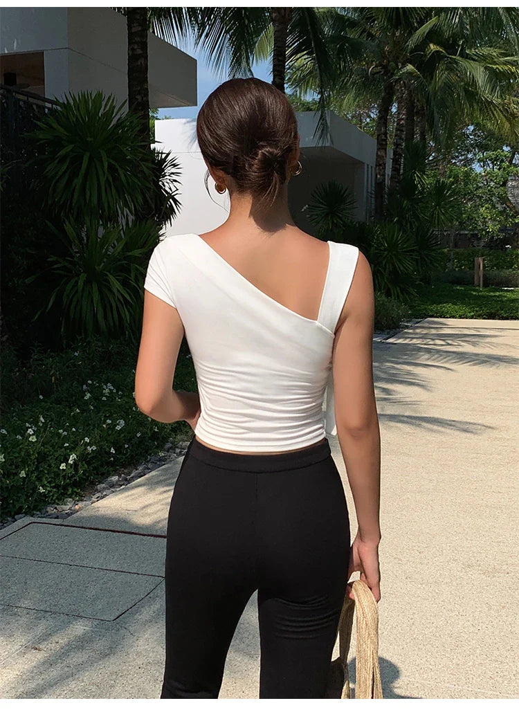Einfarbiges One-Shoulder-Top für Damen im Sommer