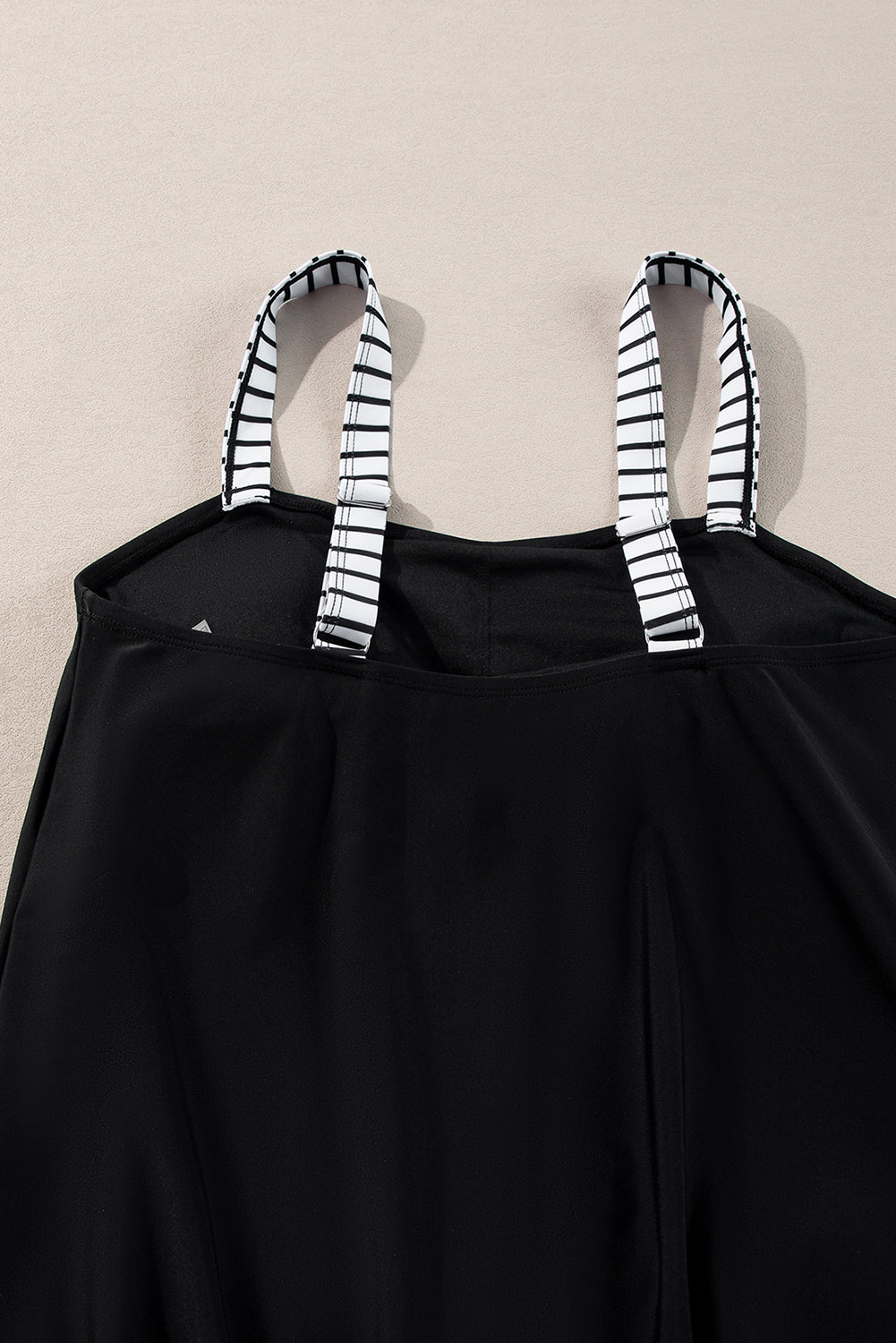 Tankinis - Striped Tankini Set for Beach Adventures