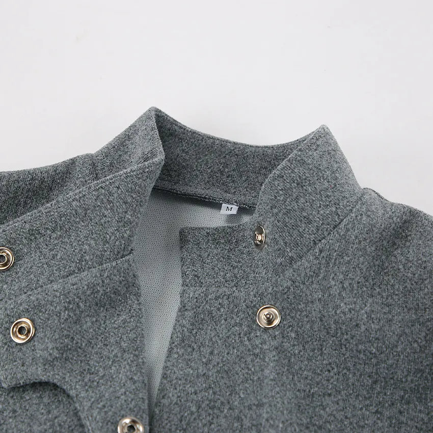 Leichte, kurze Jacke mit Stehkragen für kühles Wetter