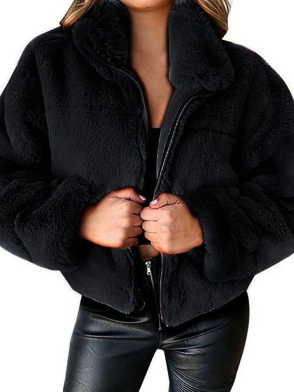 Jacke mit Stehkragen und Reißverschluss aus Kunstpelz