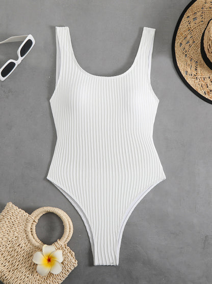 swimwear - Simple solid color one-piece swimsuit