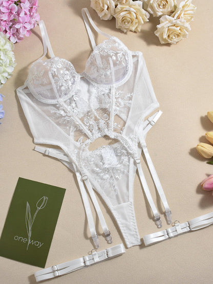 Lingerie - Embroidered sexy lingerie with fishbone corset three-piece set