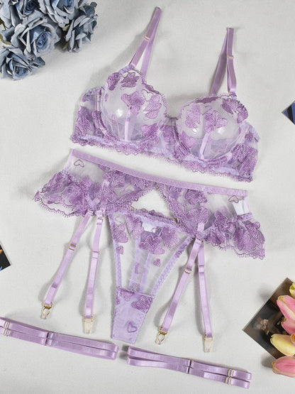 Lingerie - Heart-shaped embroidered sexy lingerie four-piece set