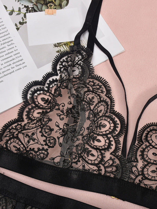 Lingerie - Embroidered lace sexy lingerie hollow chest design sexy four-piece set