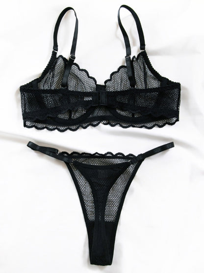 Lingerie - New hollow perspective gathered sexy wave lace underwear set