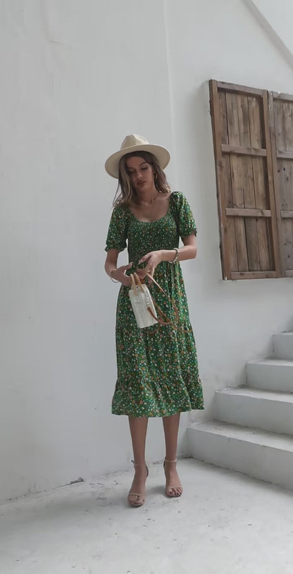 A-Linien-Kleid mit U-Ausschnitt und Blumenmuster und Seitenschlitz